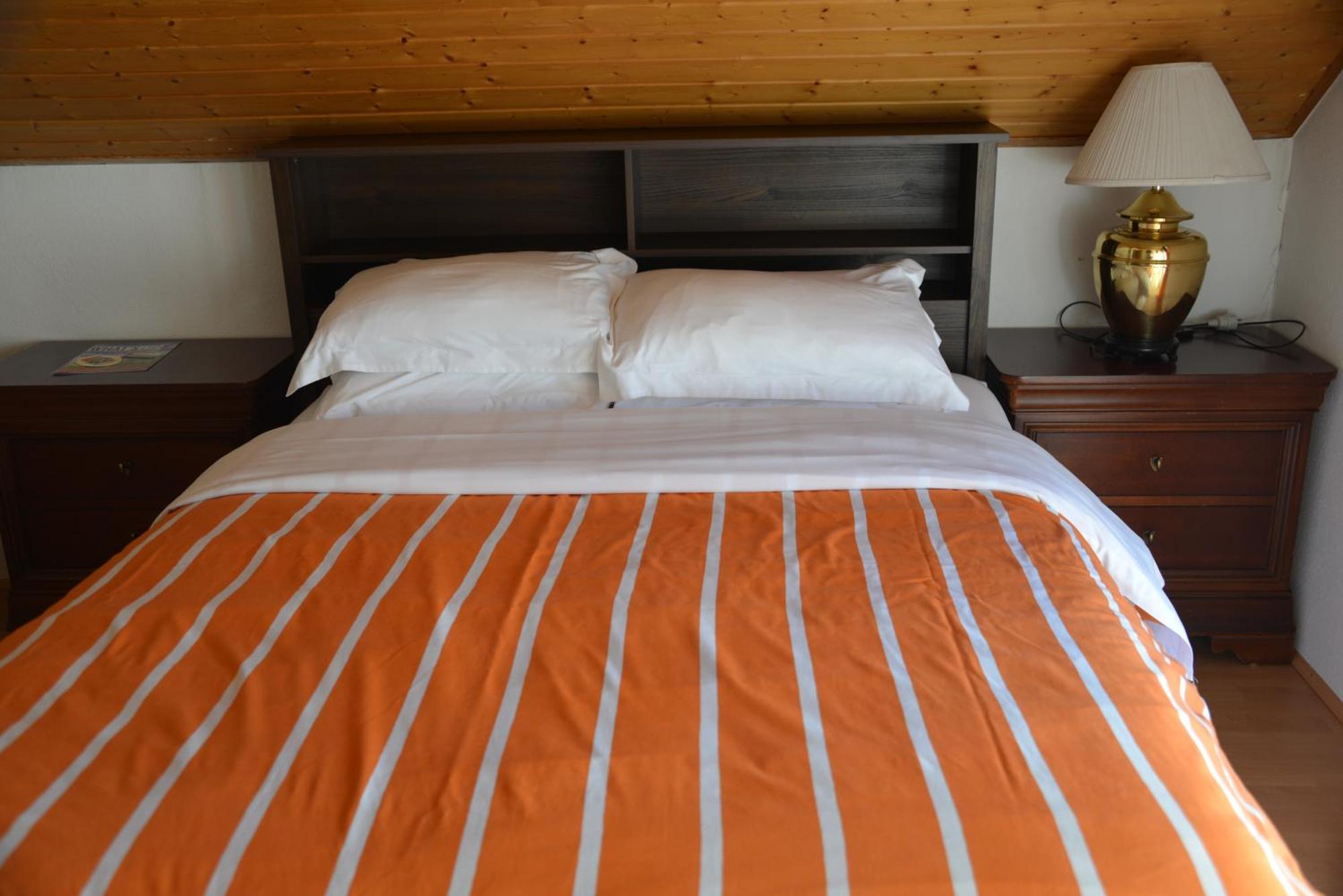 Kindsbach Mountain View Rooms מראה חיצוני תמונה